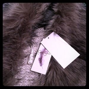 Jessica Simpson Plus Size sweater/phofur vest